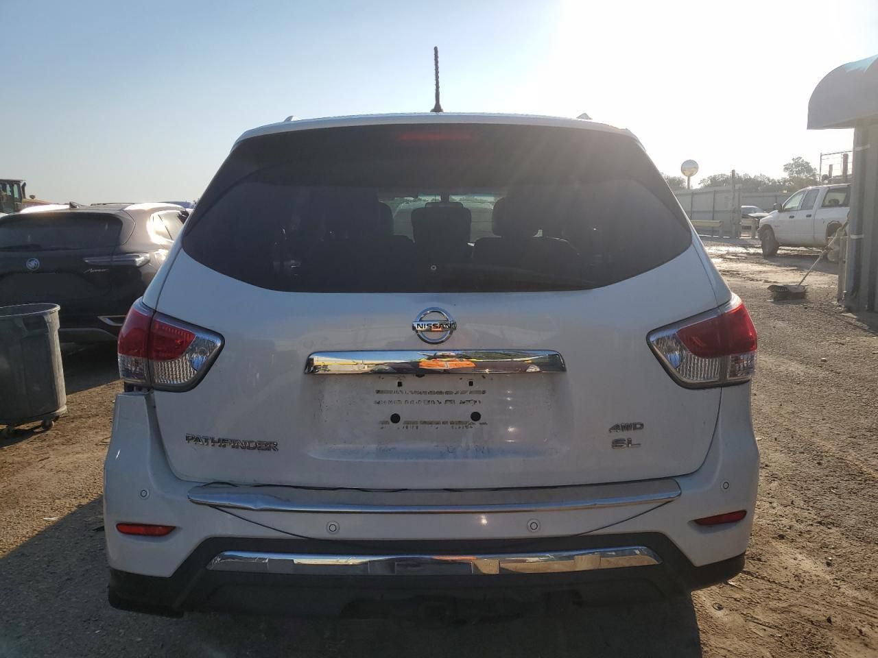 2014 Nissan Pathfinder s