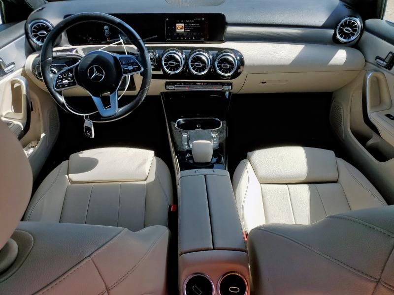 2021 Mercedes-Benz A 220