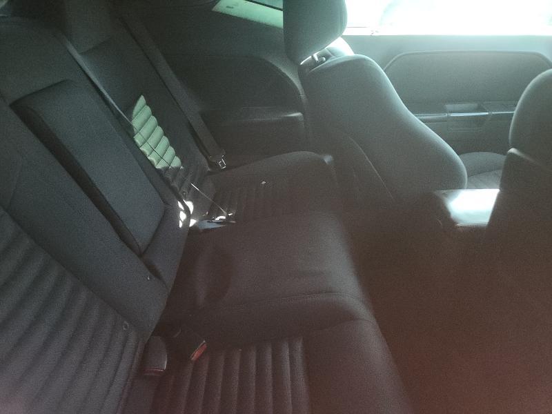 2013 Dodge Challenger sxt