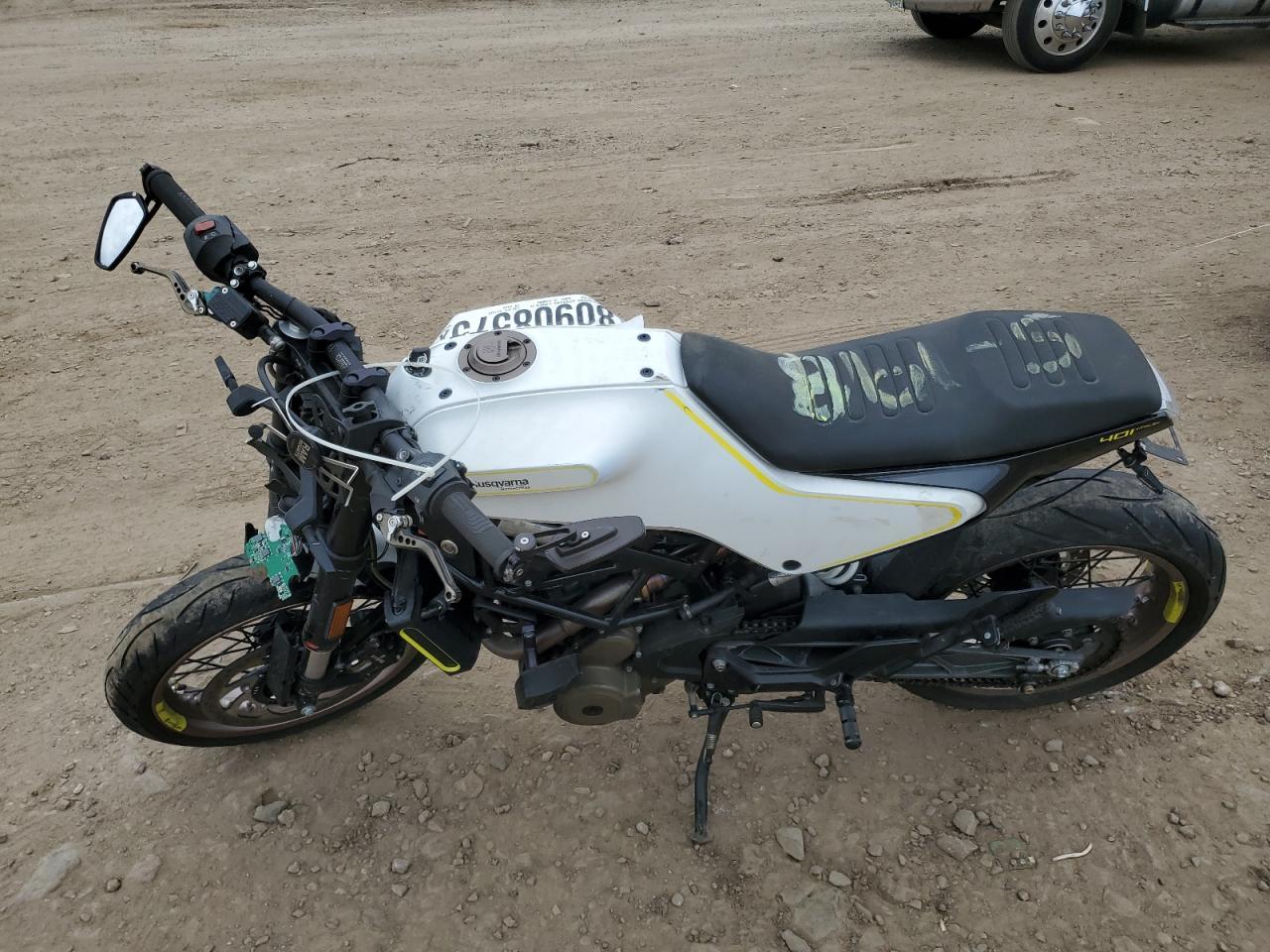 2019 Hrsb Vitpilen 401