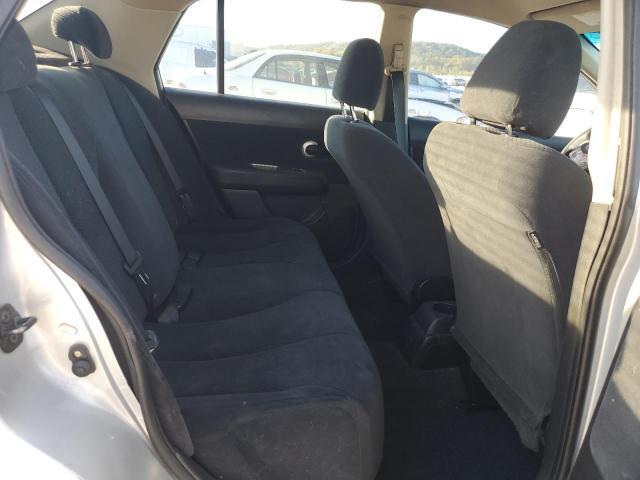 2011 Nissan Versa s