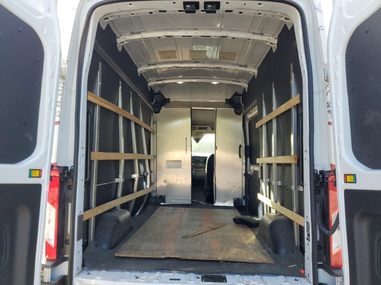 2023 Ford Transit T-250