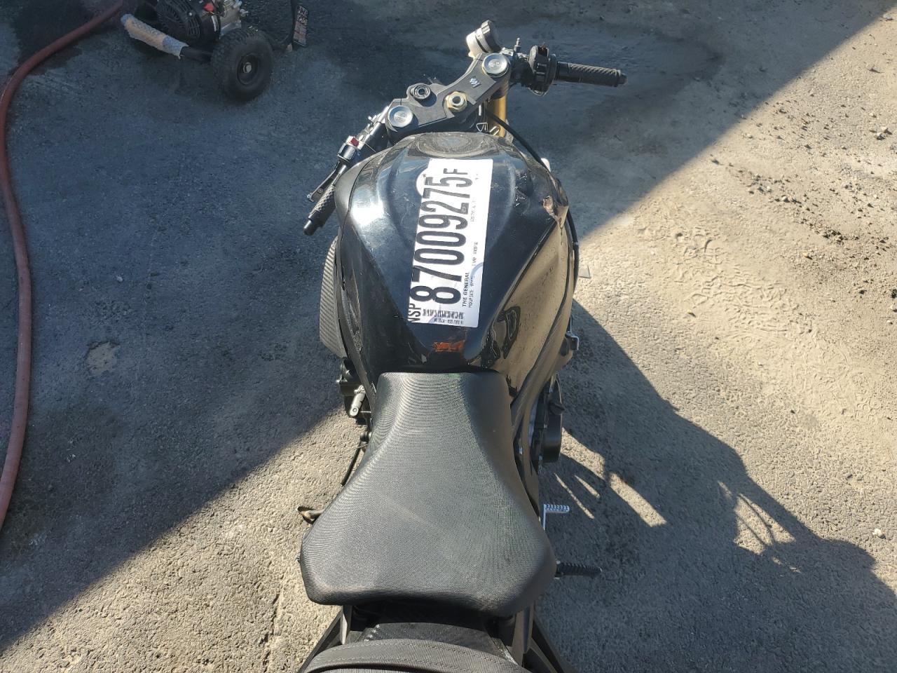 2016 Suzuki GSX-R750