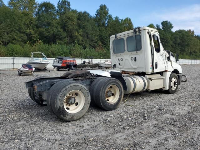 2020 Freightliner Cascadia 1-Semi Truck