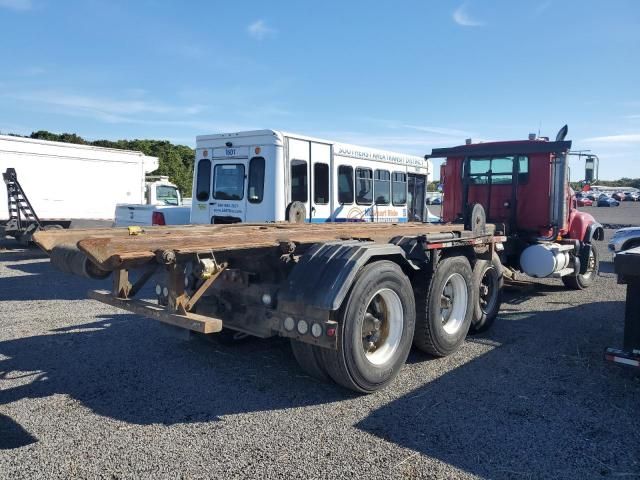 2007 Mack CV700 ROLL-OFF Container Truck