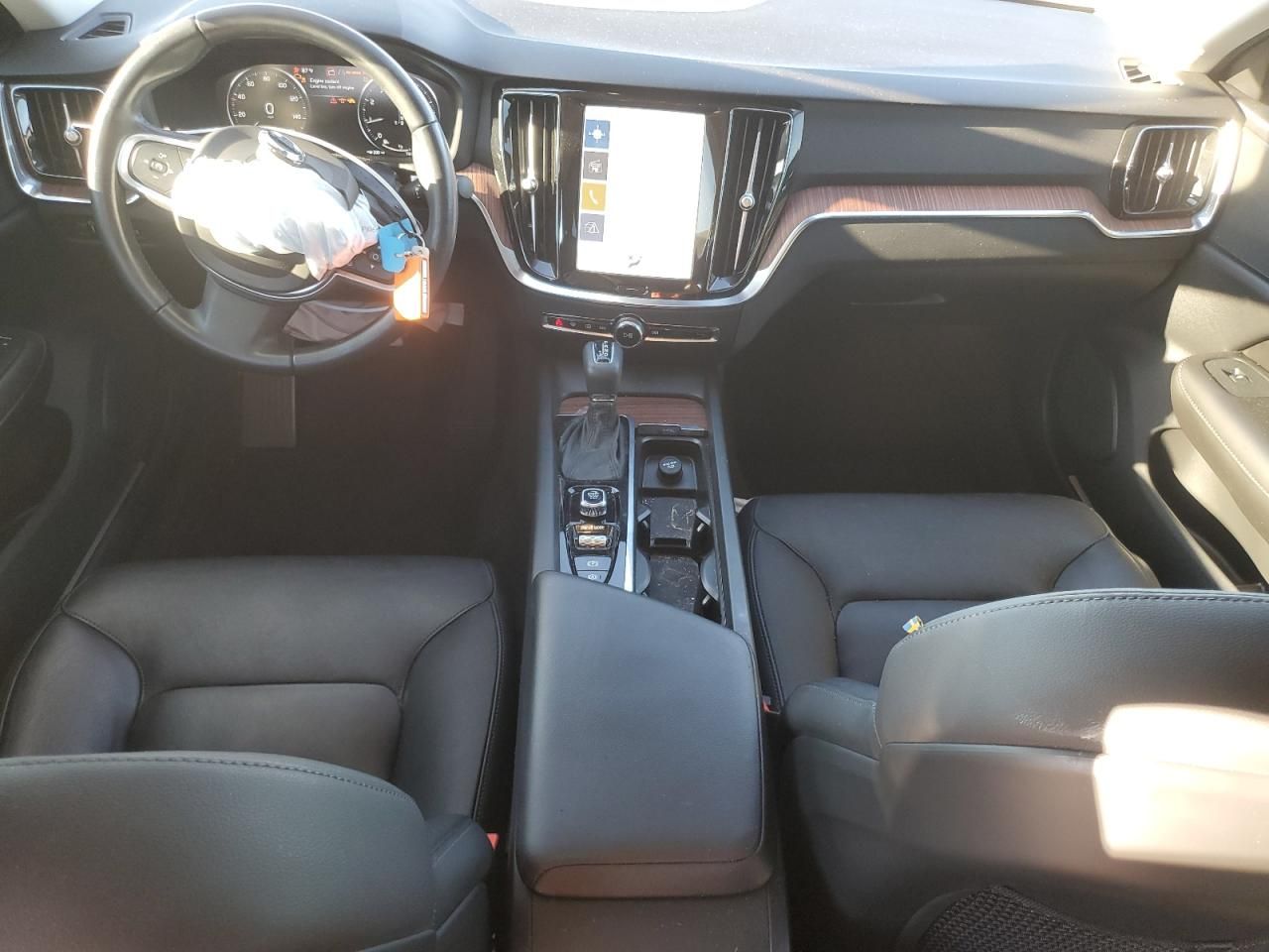 2021 Volvo S60 T5 Momentum