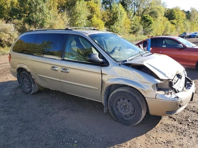 2003 Chrysler Town & Country LX