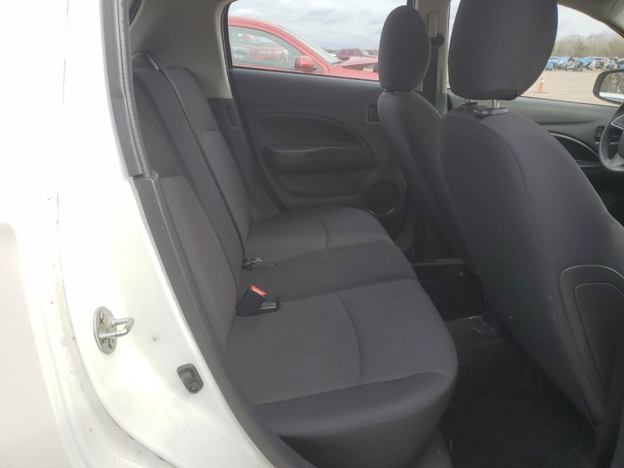 2018 Mitsubishi Mirage es