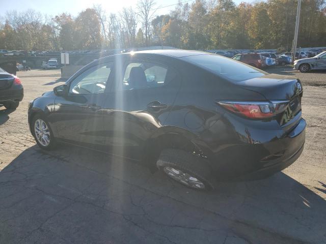 2017 Toyota Yaris ia