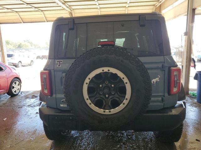 2024 Ford Bronco Outer Banks