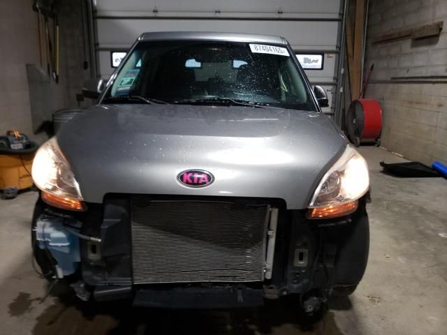 2013 KIA Soul +