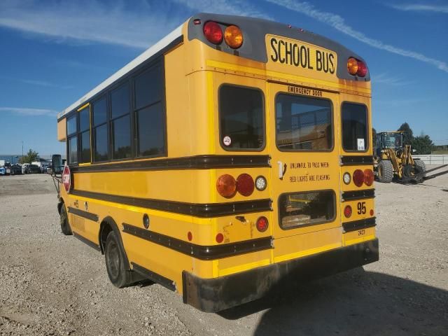 2012 Chevrolet 2012 Collins Bantam G4500-School Bus
