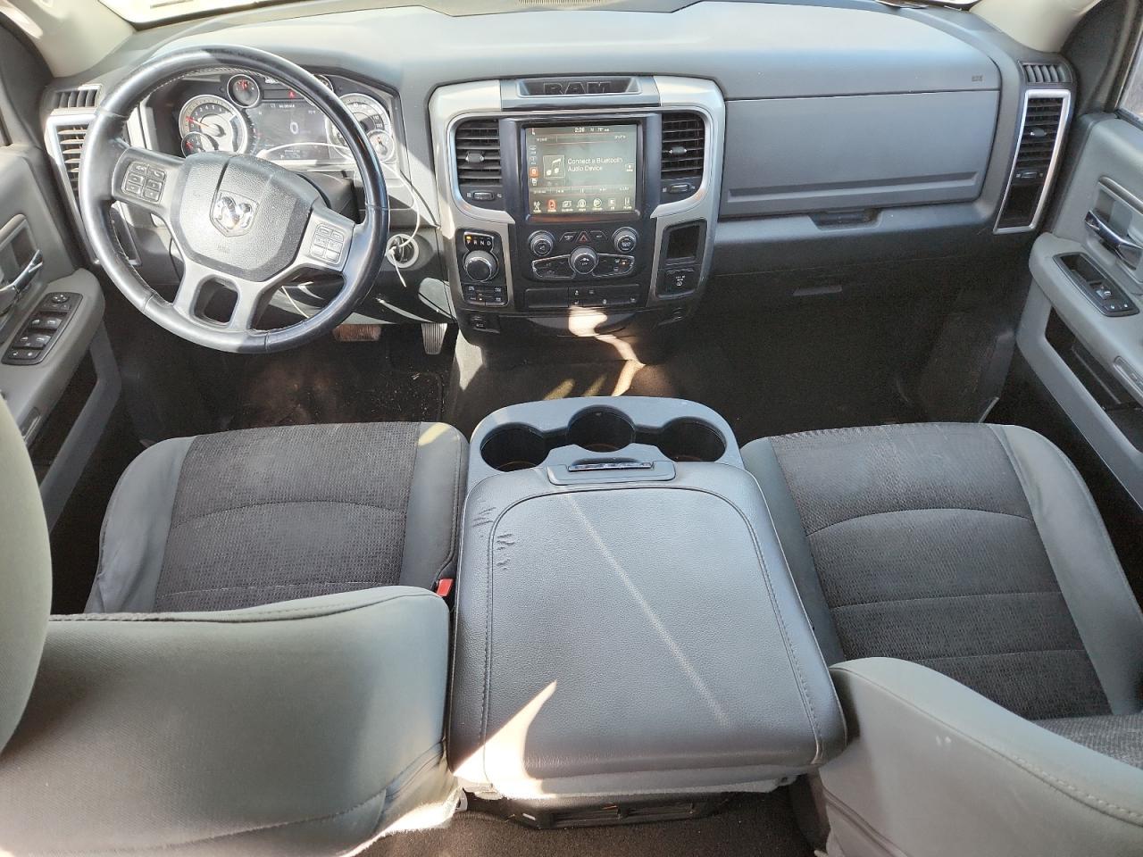 2015 Dodge RAM 1500 SLT