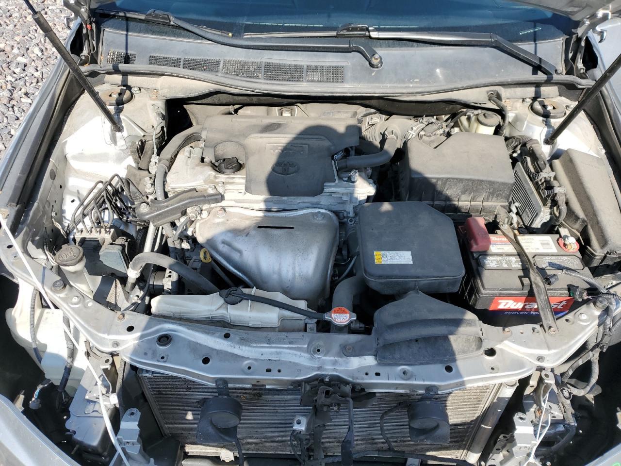 2016 Toyota Camry le