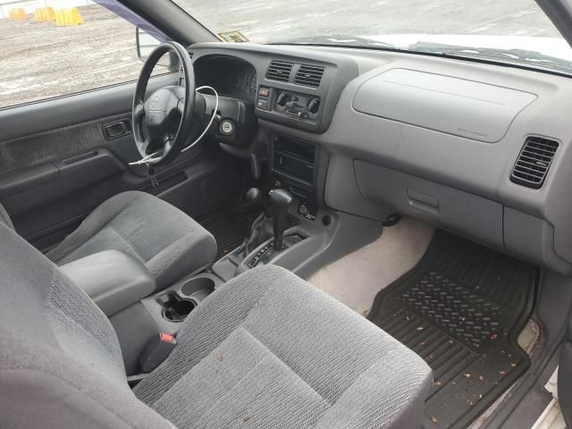 1999 Nissan Frontier King Cab XE