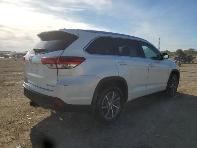 2018 Toyota Highlander se