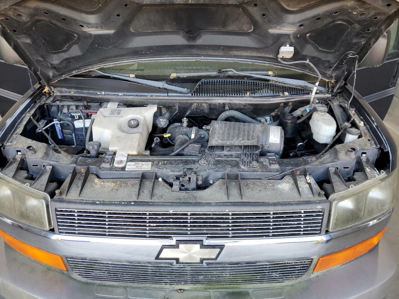 2004 Chev Express G1500