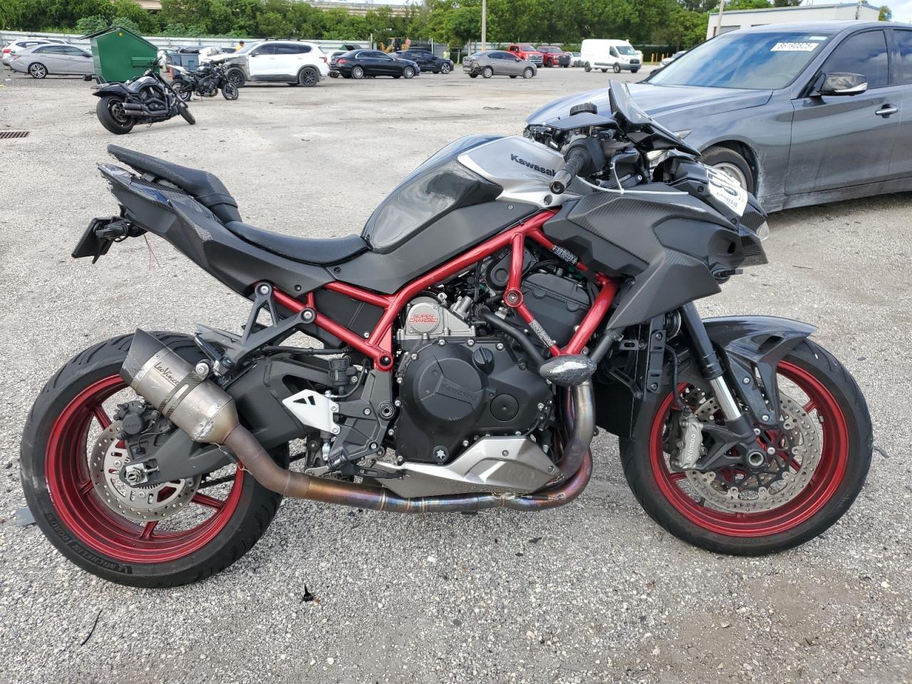 2023 Kawasaki ZR1000 K
