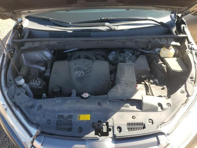 2018 Toyota Highlander SE