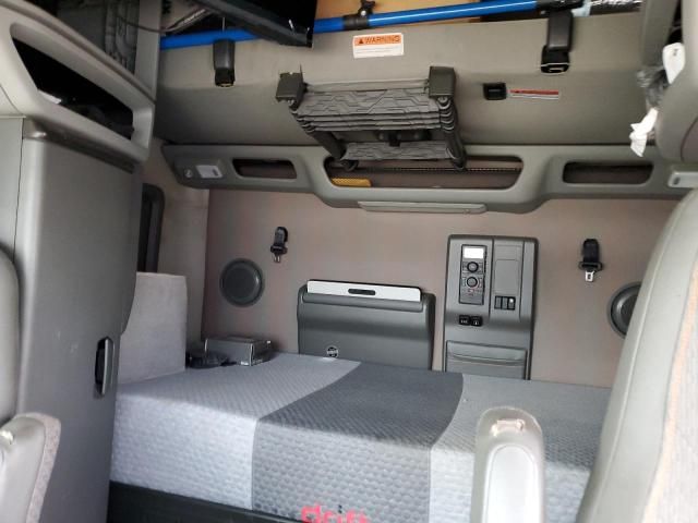 2019 Volvo VNL Semi Truck