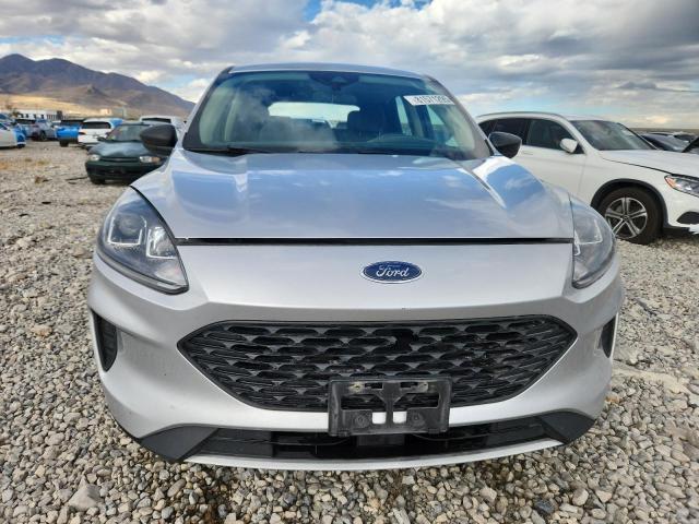 2020 Ford Escape s