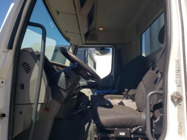 2018 Kenworth K270 K370
