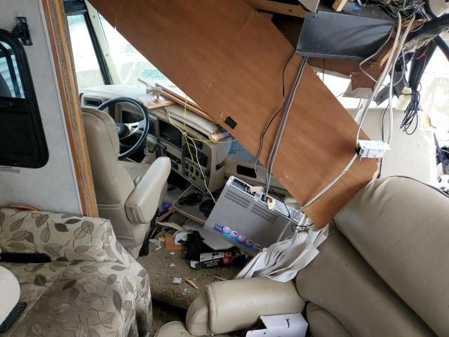 2005 Workhorse Custom Chassis Motorhome Chassis W22
