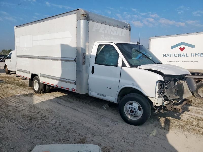 2023 GMC Savana CUT-Expeditor Truck