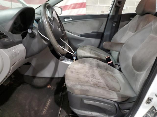 2013 Hyundai Accent GLS
