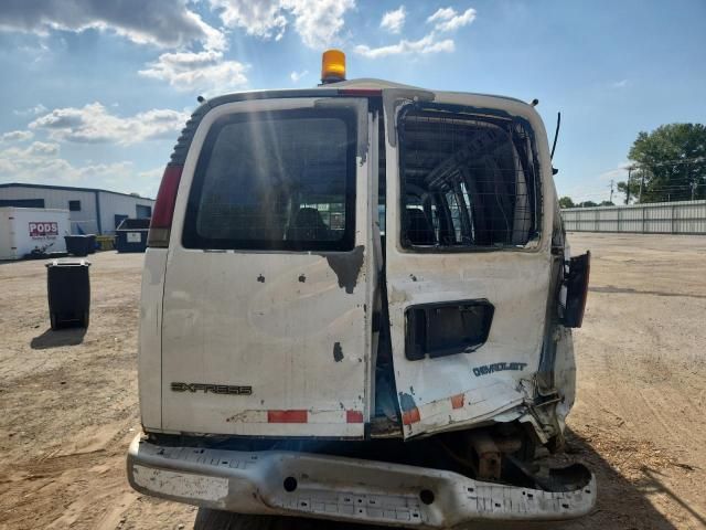 2000 Chevrolet Express G2500