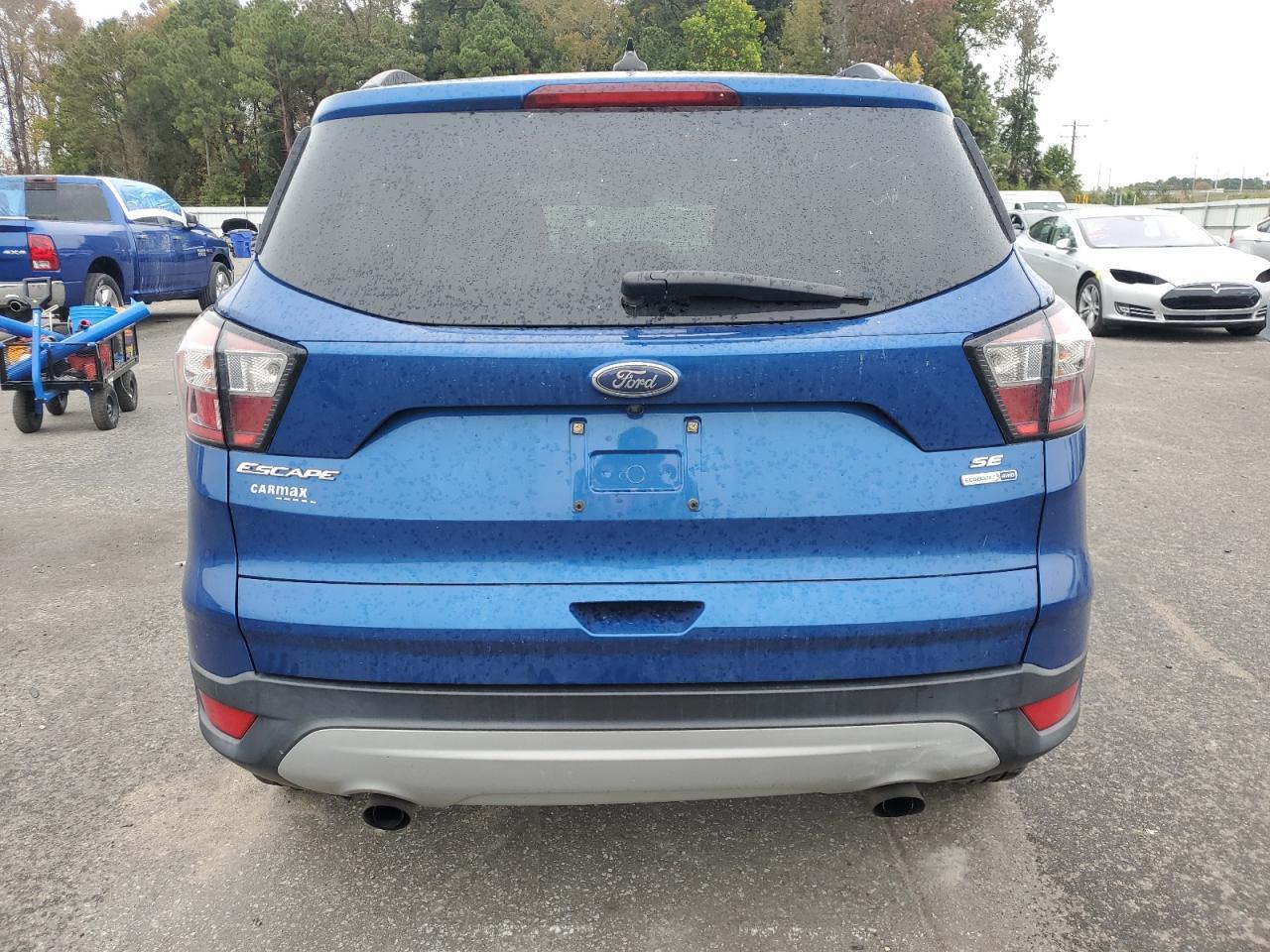 2018 Ford Escape se