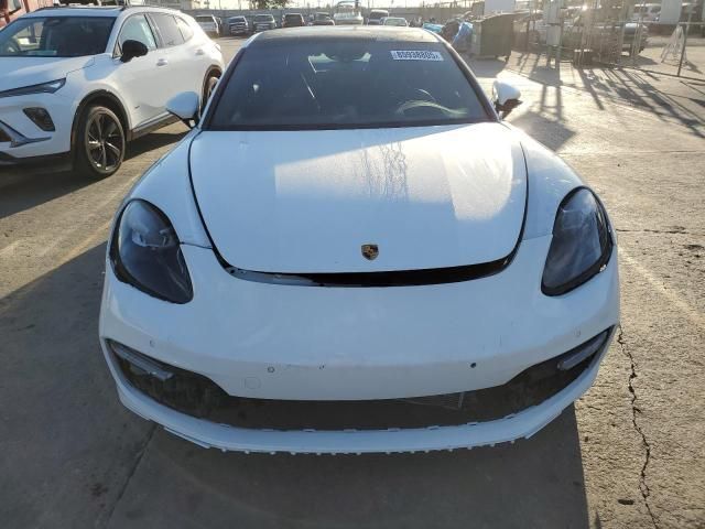 2023 Porsche Panamera 4S E-Hybrid