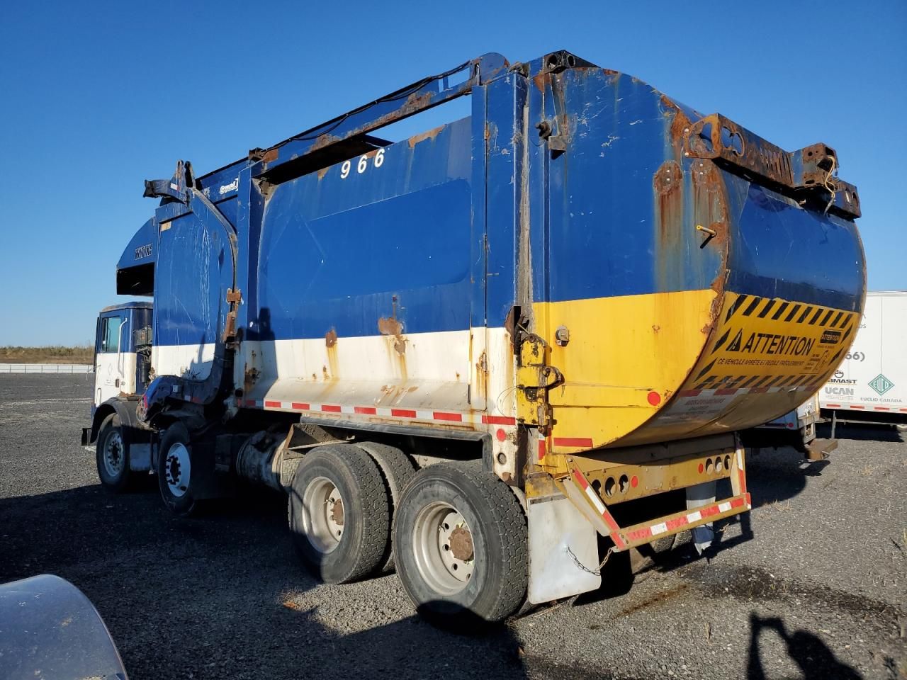 2012 Mack 600 MRU600