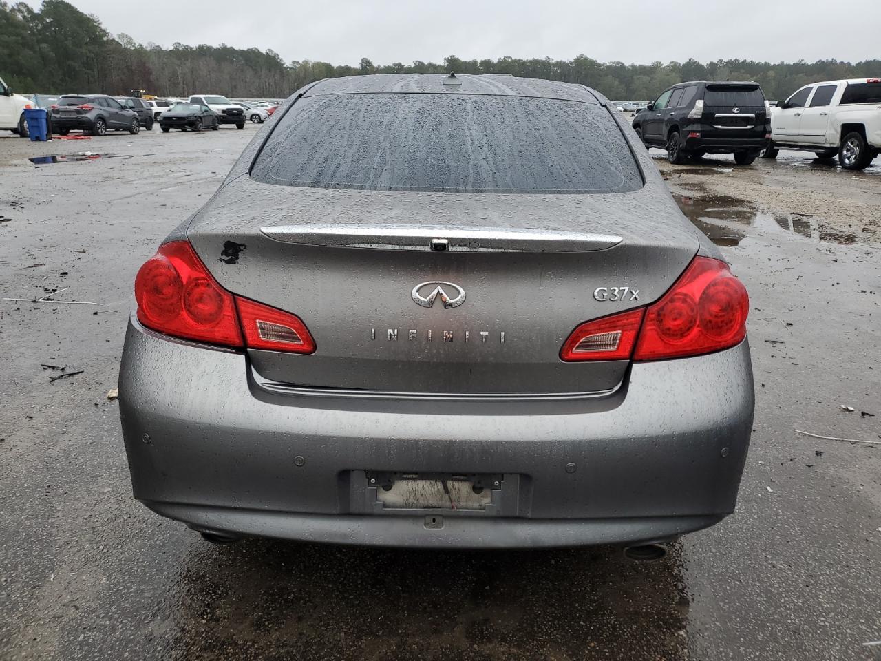 2013 Infiniti G37