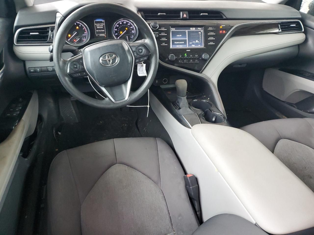 2020 Toyota Camry le