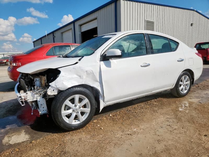 2014 Nissan Versa S