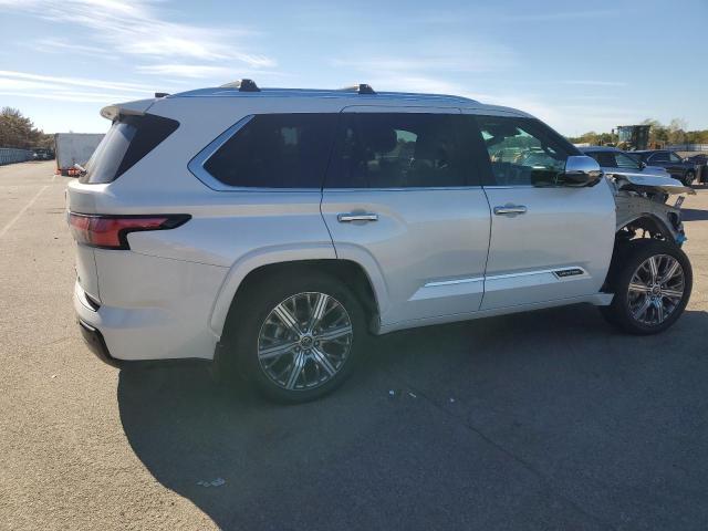 2023 Toyota Sequoia SR5