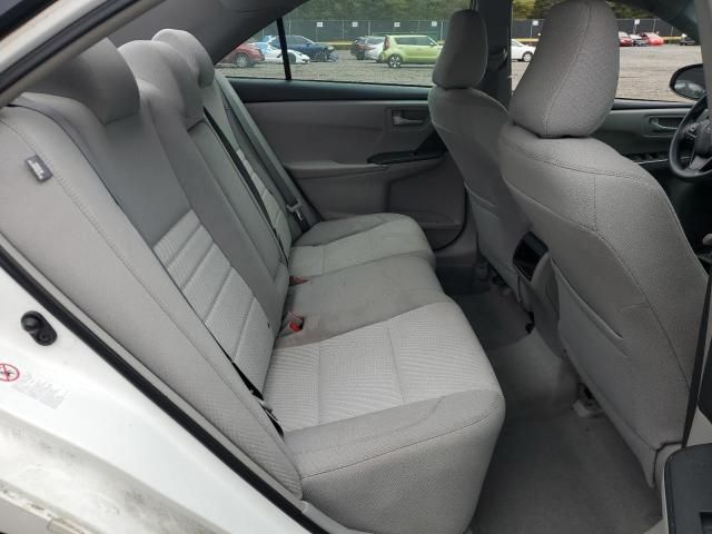 2015 Toyota Camry le