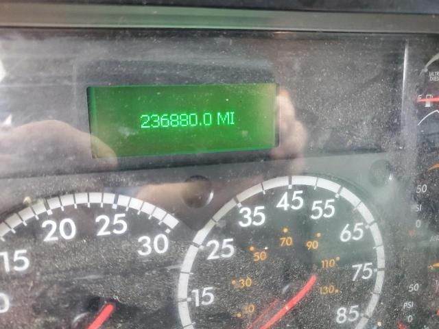 2020 Freightliner M2 106 MED-BOX Truck