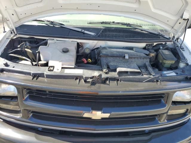 2000 Chevrolet Express G3500