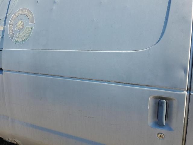 2000 Ford Econoline E350 Super Duty Van