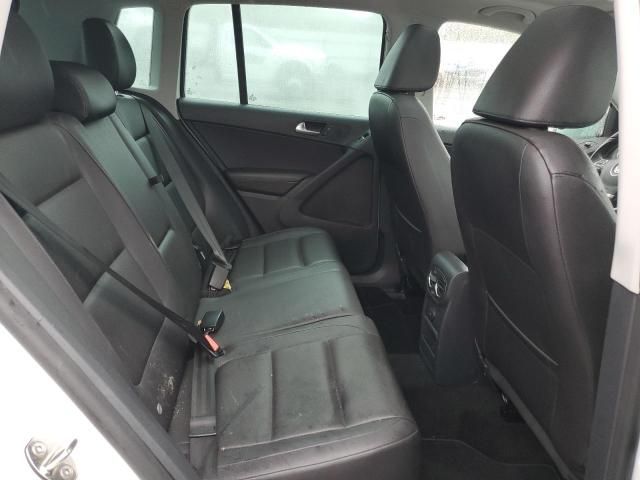 2016 Volkswagen Tiguan S