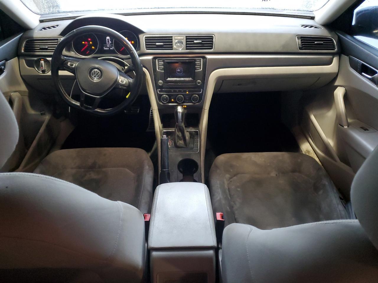2016 Volkswagen Passat s