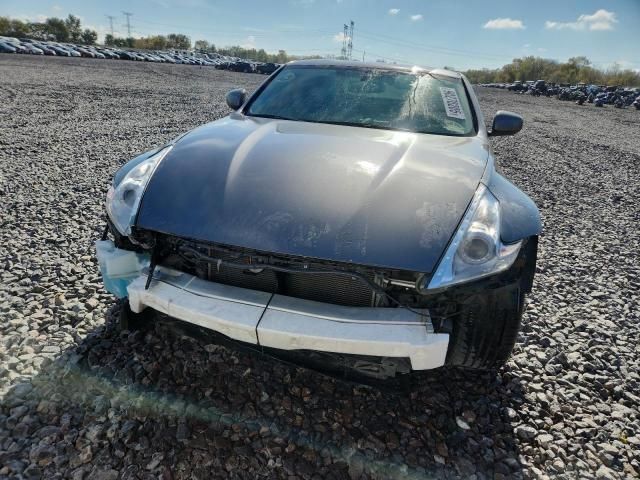 2014 Nissan 370z Base