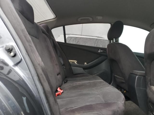2010 Nissan Altima Base