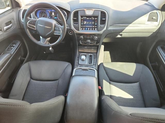 2018 Chrysler 300 Touring