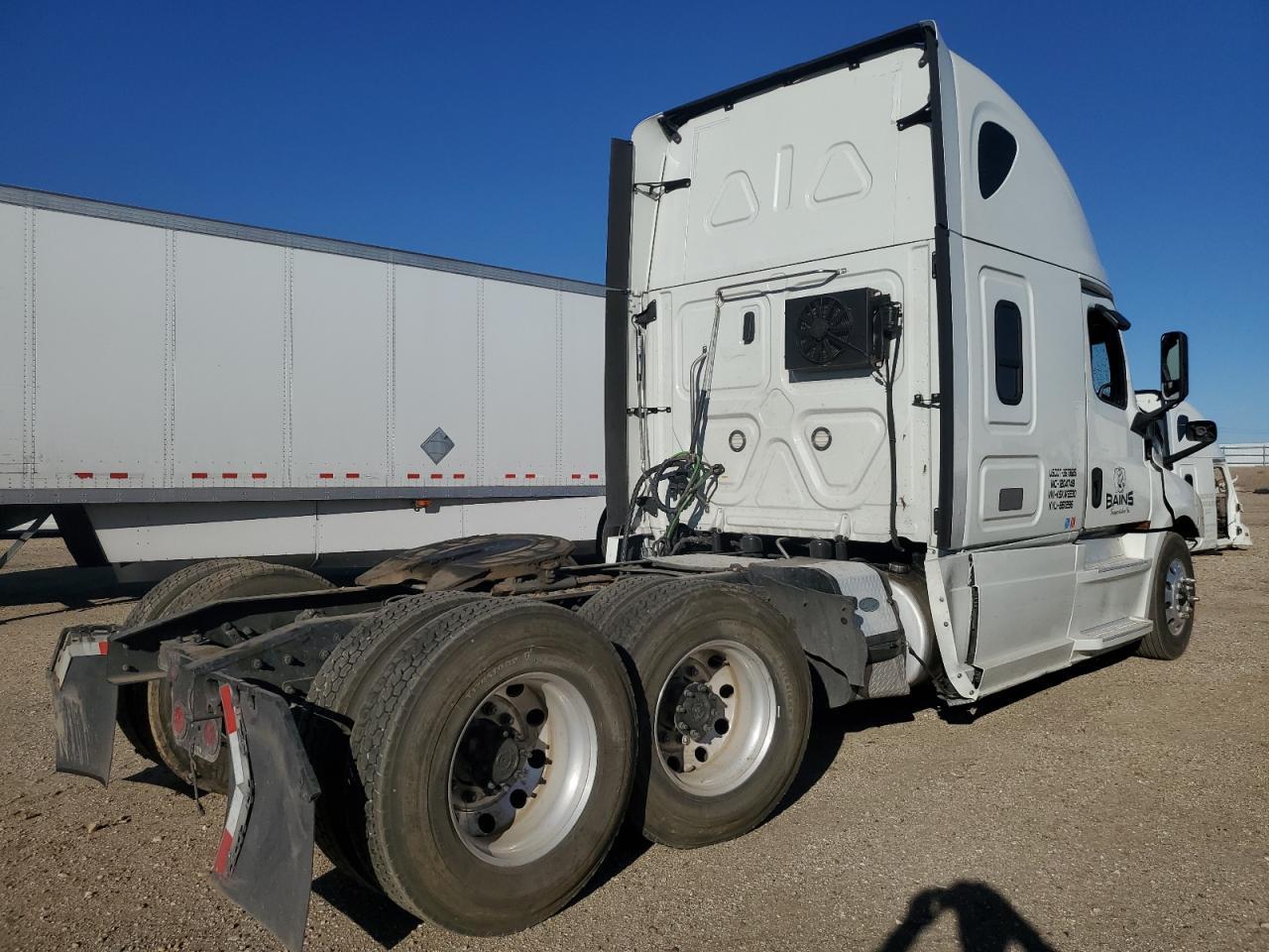 2019 Freigliner 2019 Freightliner Cascadia 126 Semi Truck