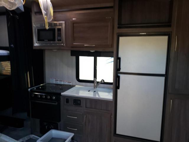 2021 Genie 2021 Genesis Transit Buses Supreme
