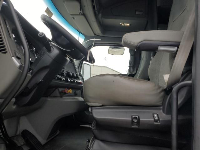 2019 Kenworth T680 Semi Truck