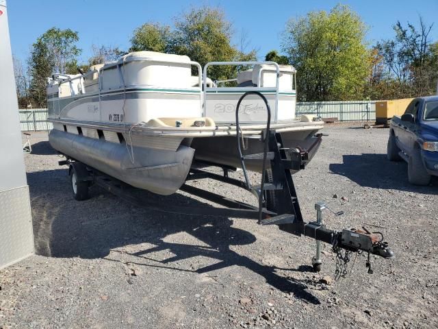 2000 Fisher Boat